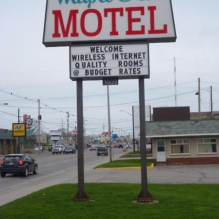 Maple Glen Motel London Extérieur photo