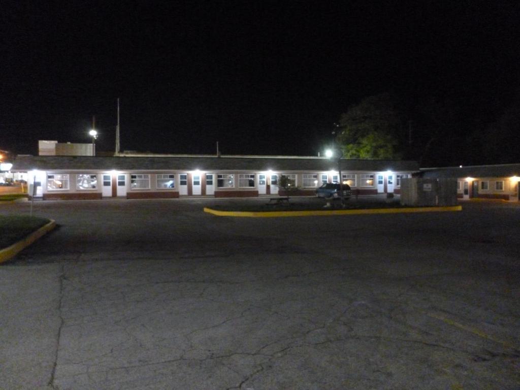 Maple Glen Motel London Extérieur photo