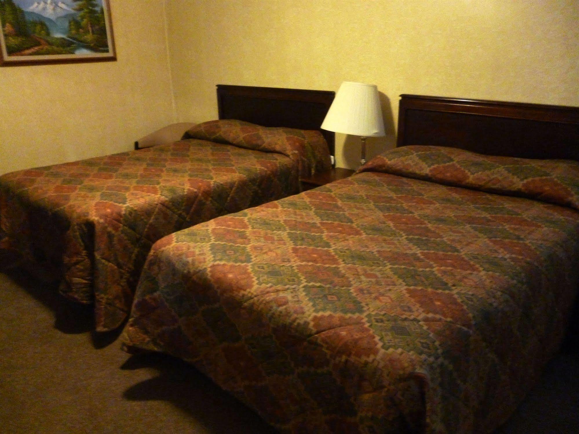 Maple Glen Motel London Extérieur photo