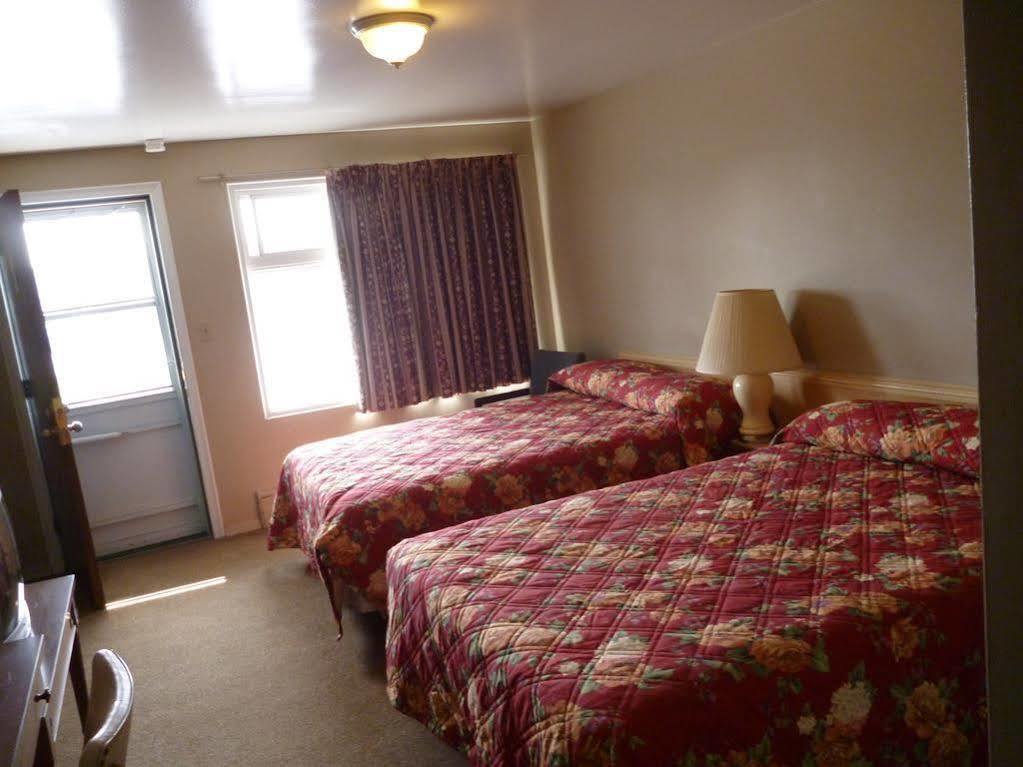 Maple Glen Motel London Extérieur photo